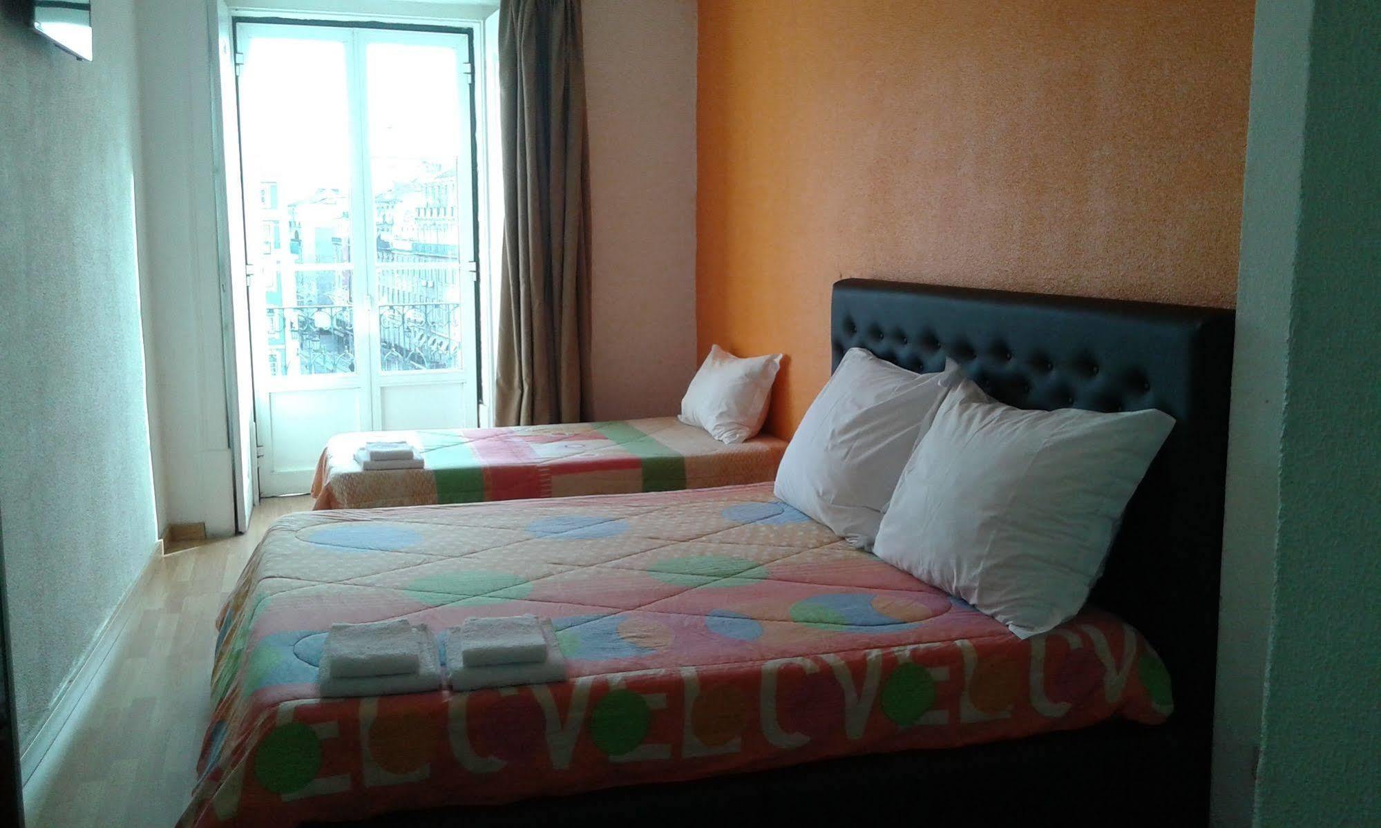 Pensao Beira Minho Hotell Lisboa Exteriör bild
